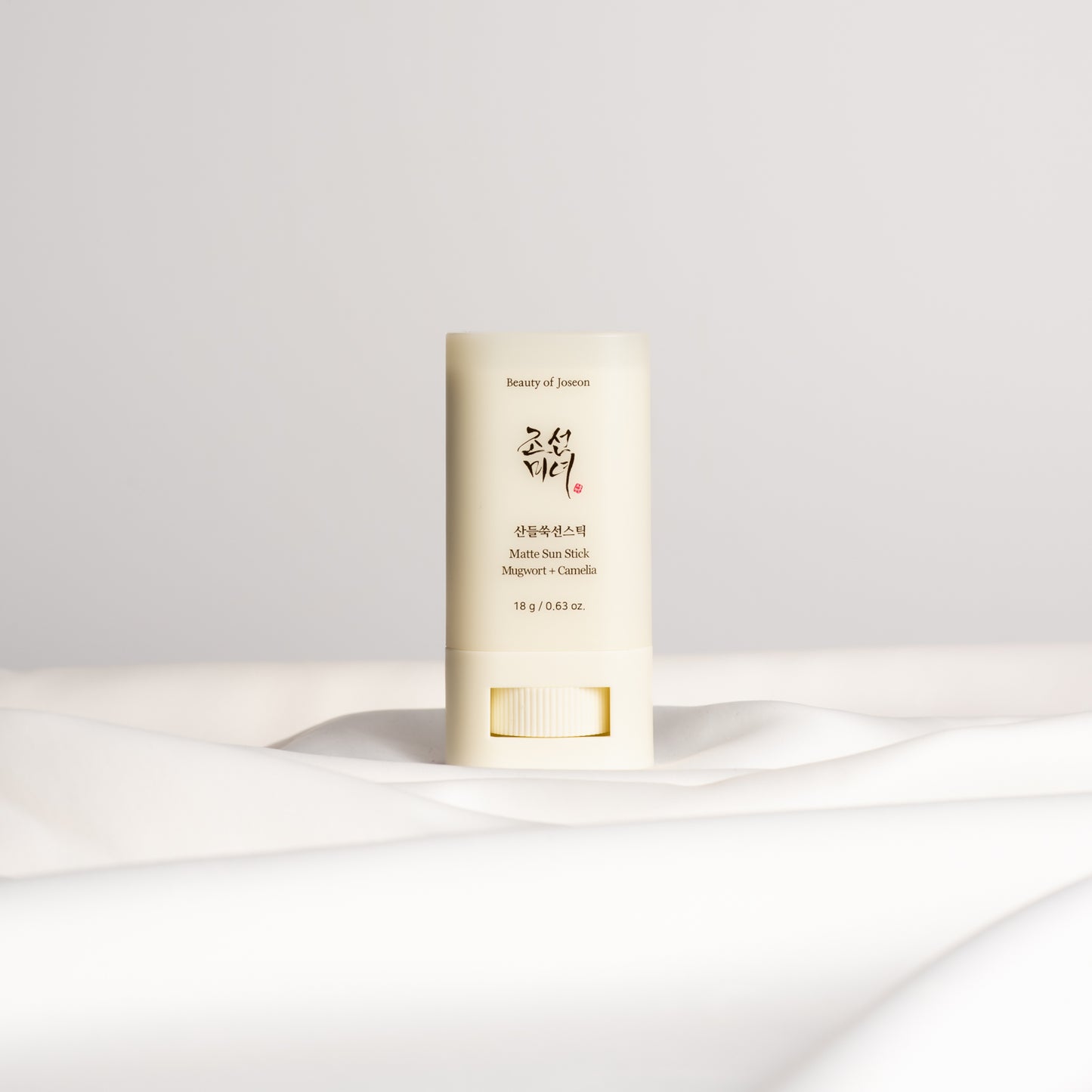 Matte Sun Stick - matte SPF stick with wormwood and camellia 18 g (SPF 50+ PA++++)