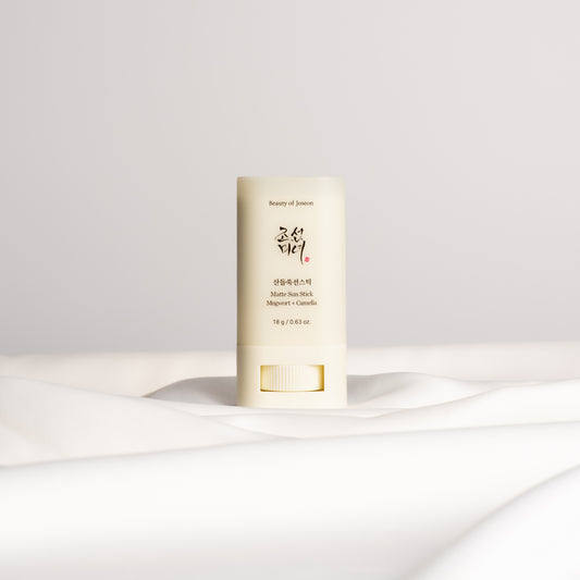 Matte Sun Stick - matte SPF stick with wormwood and camellia 18 g (SPF 50+ PA++++)